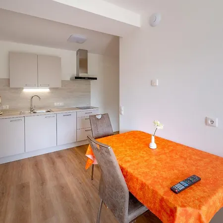 Oda ve Kahvaltı Haus Stolz *